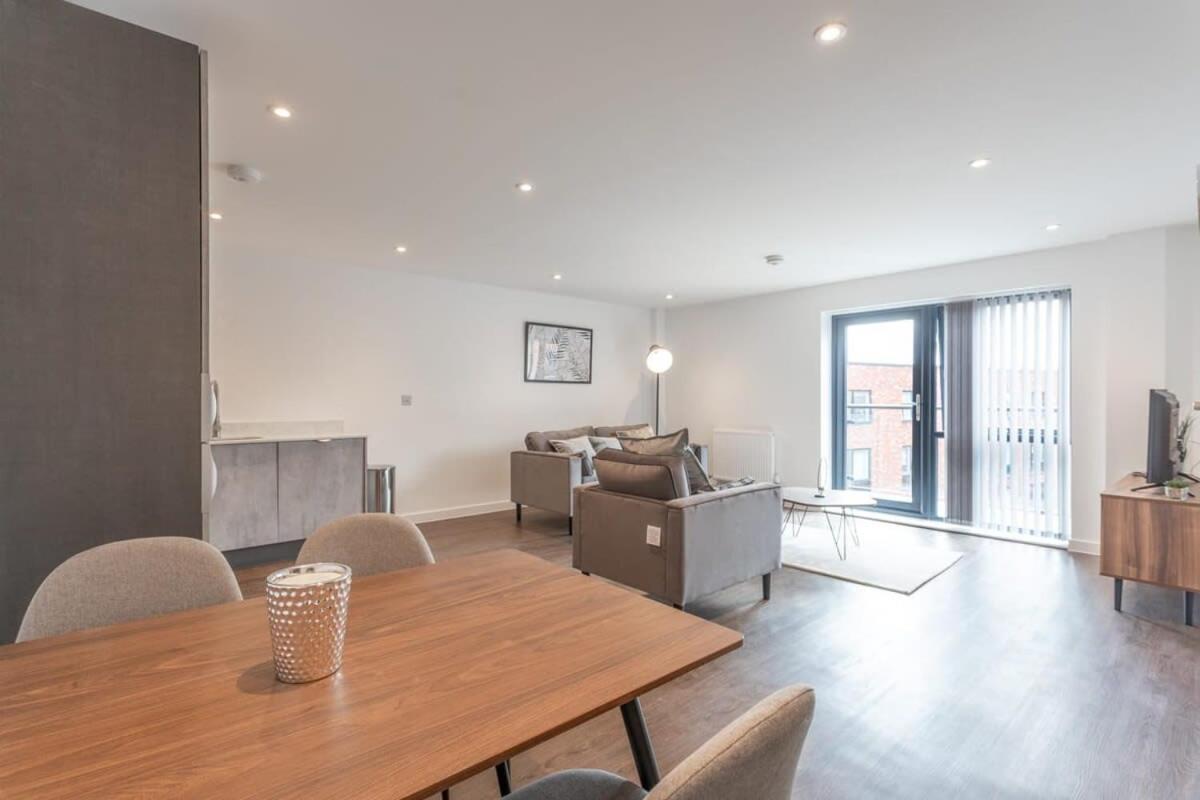 Stayzeni, Ouse Court York Smart 2 Bed Flat מראה חיצוני תמונה